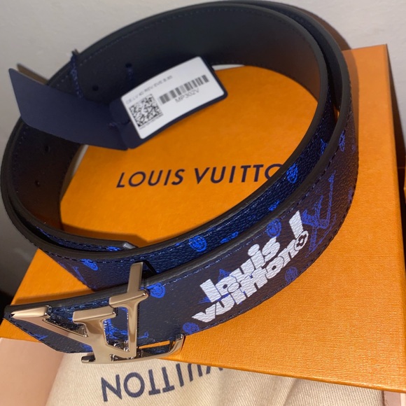 LOUIS VUITTON LV initials 40MM Reversible Belt - Picture 2 of 3